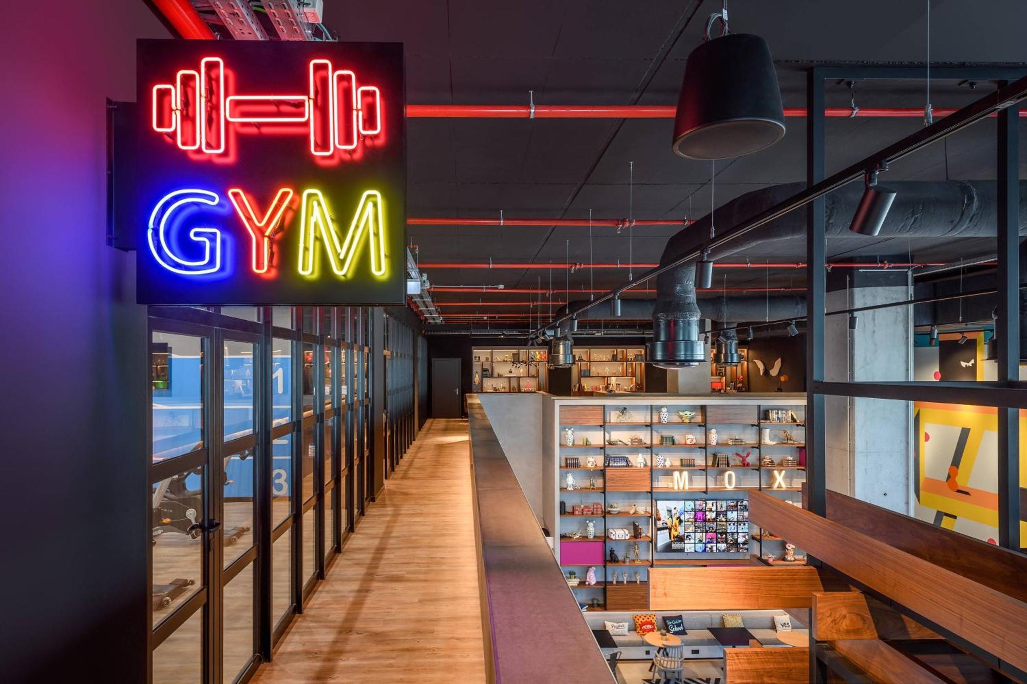 Hotel Moxy Lisboa Oriente Exterior foto