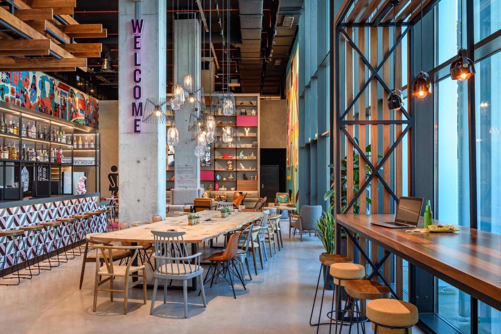 Hotel Moxy Lisboa Oriente Exterior foto