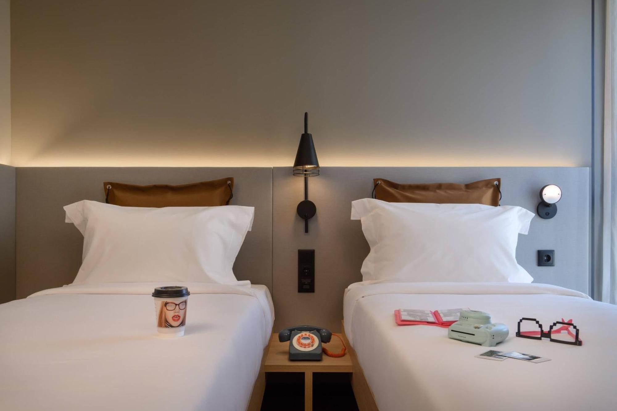 Hotel Moxy Lisboa Oriente Exterior foto